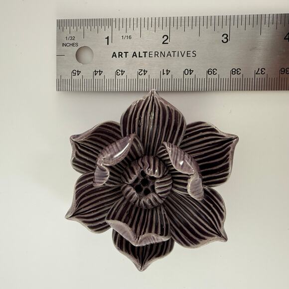 Lotus Flower Incense Holder 3" Purple Made in Thailand Meditation Buddhism Altar - Picture 3 of 4